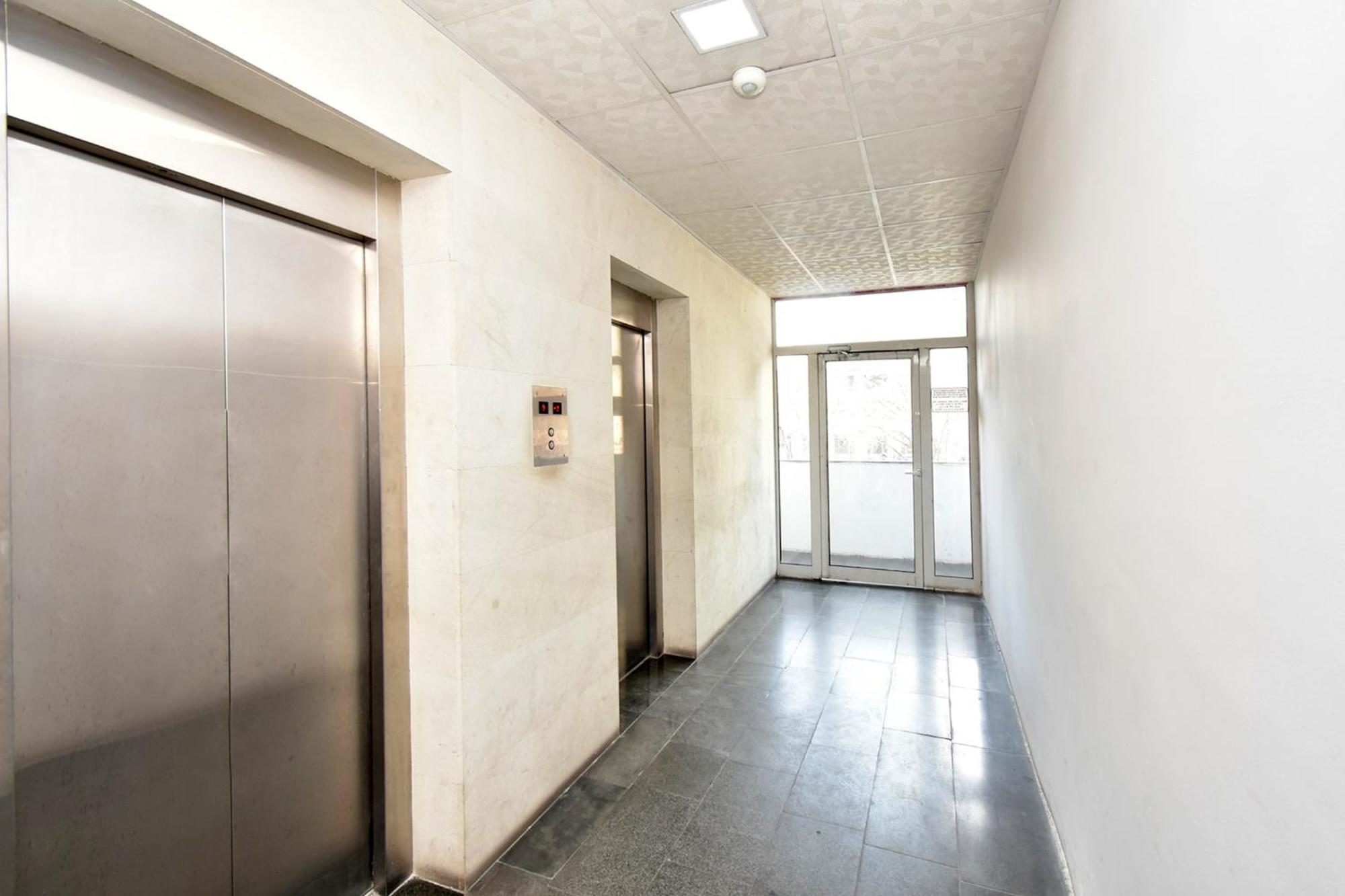Modern 2 Bedrooms Apartment In The Heart Of Yerevan, Aram Street Extérieur photo
